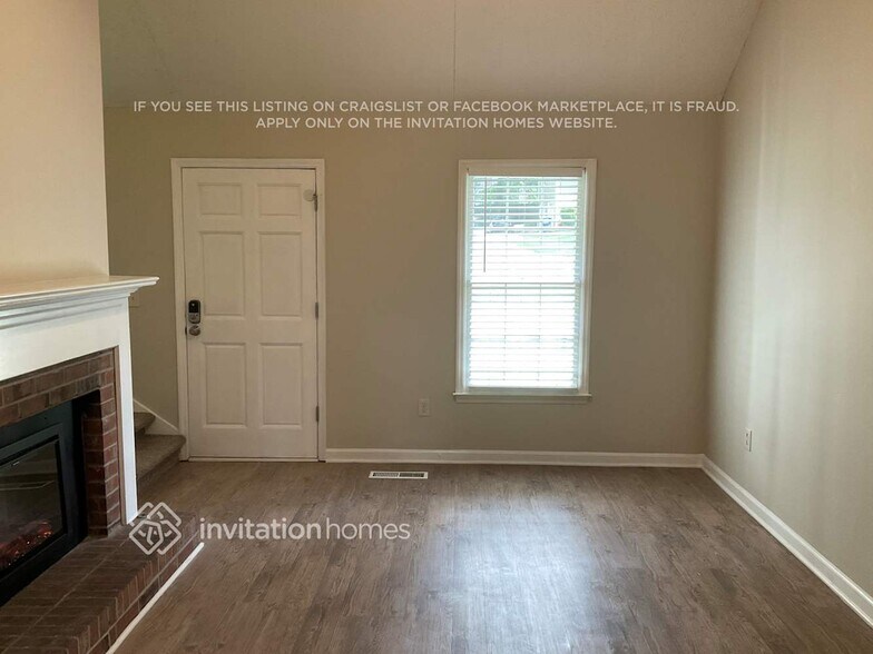 Building Photo - 3000 Meadow Ct