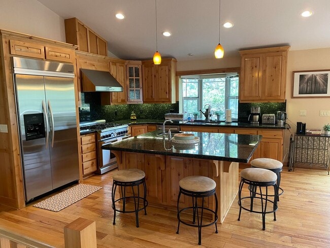 Building Photo - Beautiful 4Bd 3Ba Tahoe Keys home!! A must see with Comm. Olympic size pool and hot tubs! Avail. ...