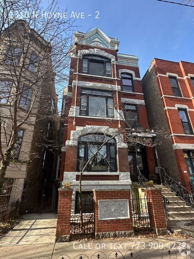 Building Photo - Prime Wicker Park 2 bed 1 bath plus den, f...