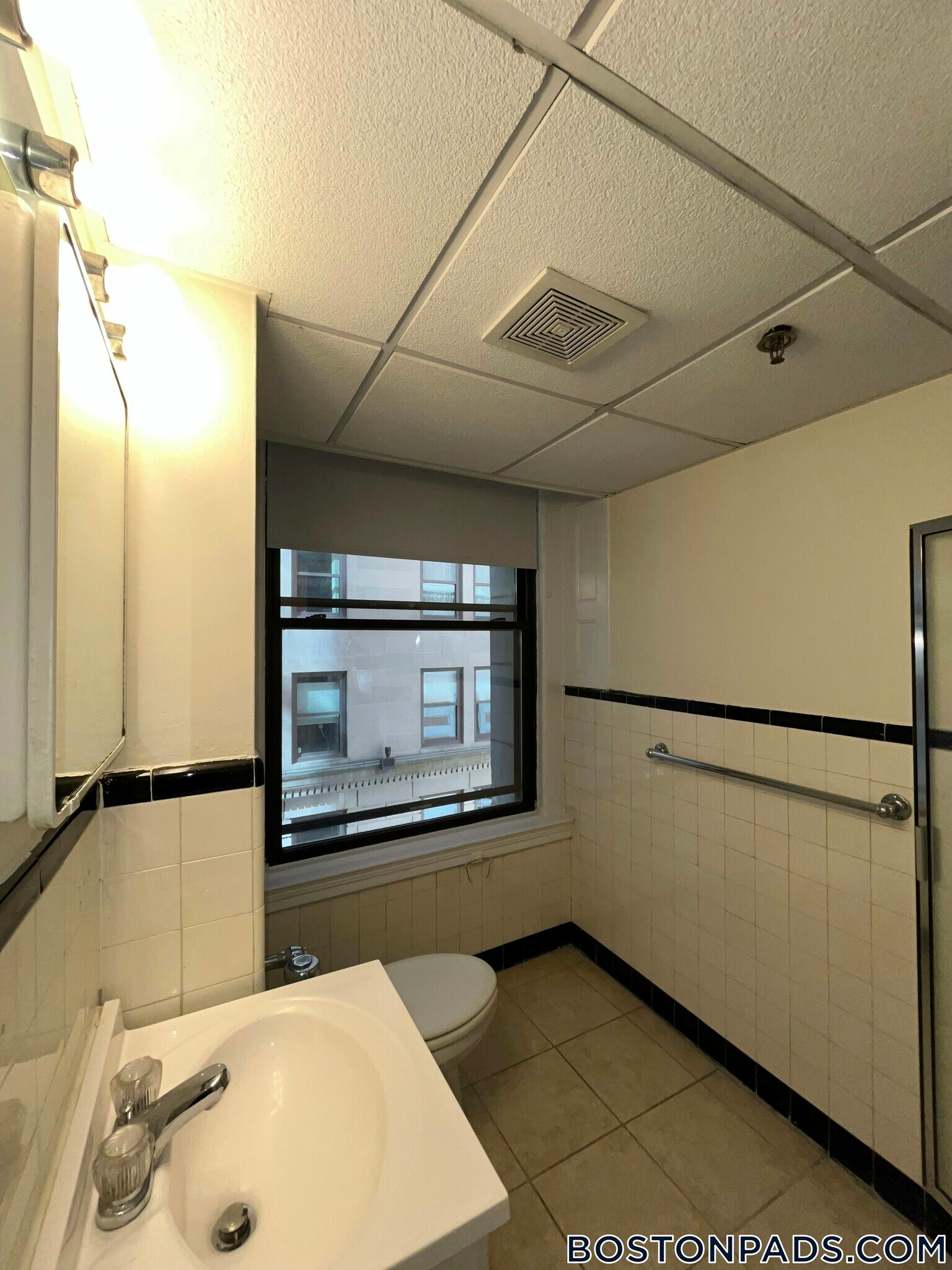 Building Photo - 62 Boylston St