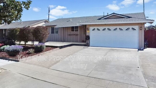 Building Photo - 3350 Denton Way