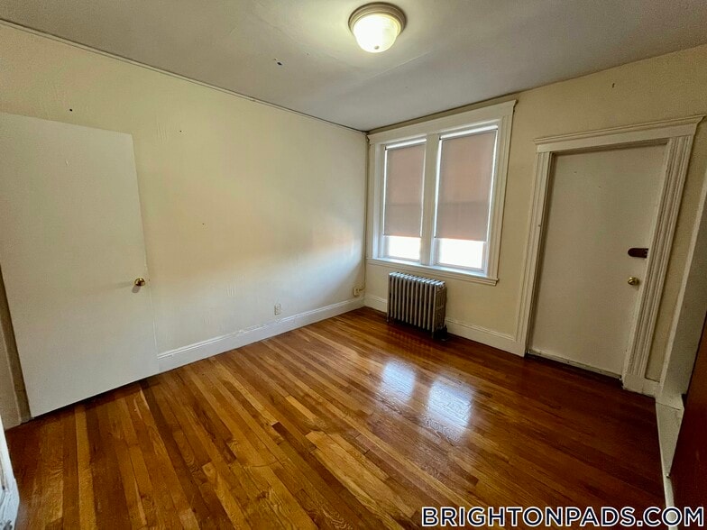 Building Photo - 131 Washington St