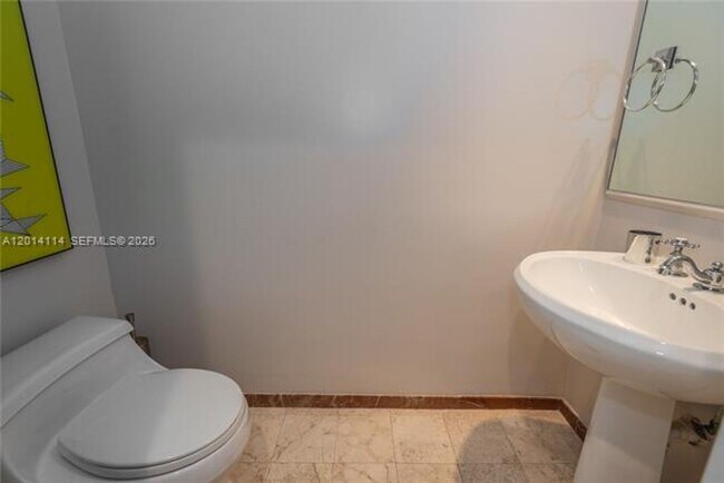 Building Photo - 888 Brickell Key Dr