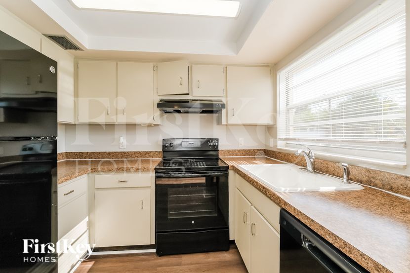 Building Photo - 1007 Coldstream Ct