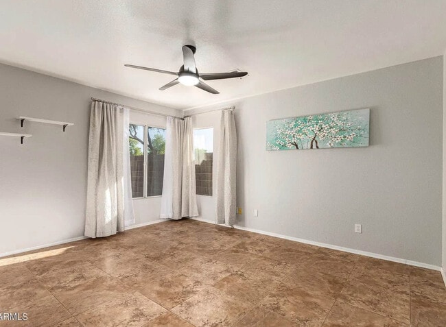 Building Photo - 1381 W Gary Dr