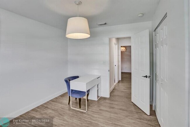 Building Photo - 14221 SW 160th Terrace