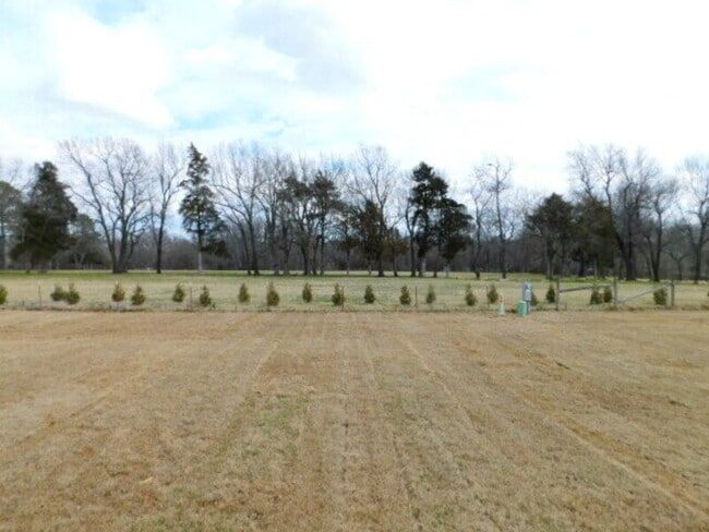 Building Photo - 474 N Yona Ln