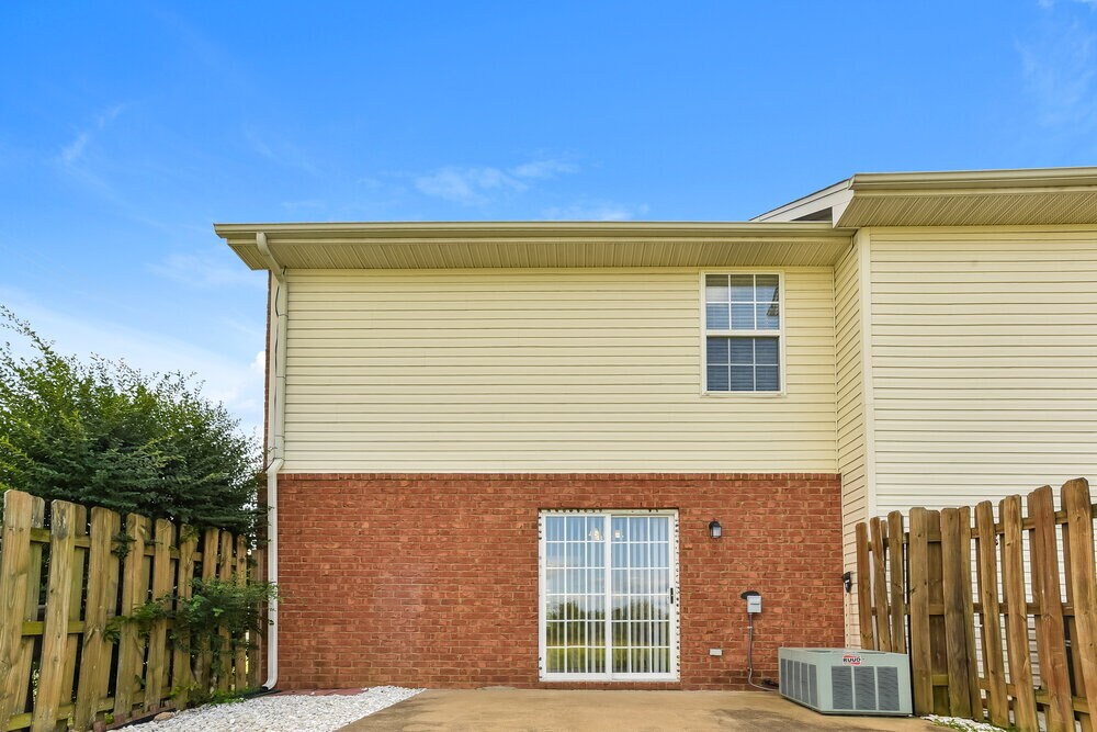 Building Photo - 675 Legacy Dr