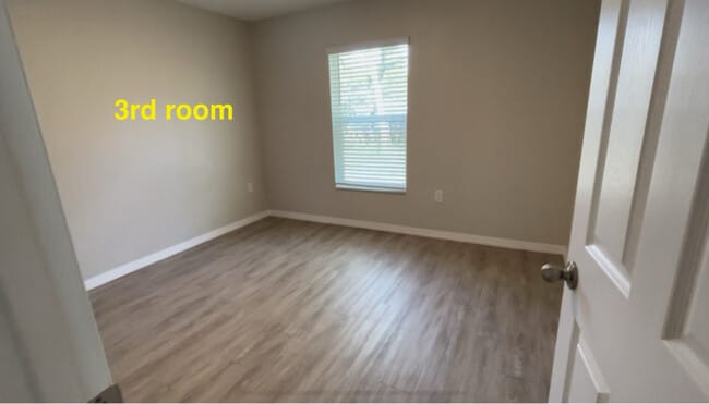 Building Photo - 9386 N Ashbury Dr