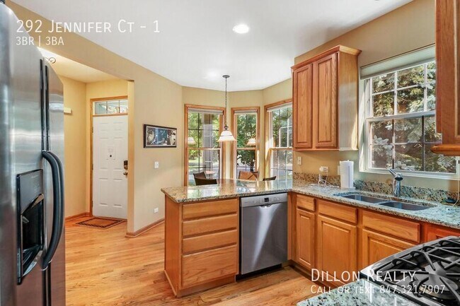 Building Photo - 292 Jennifer Ct