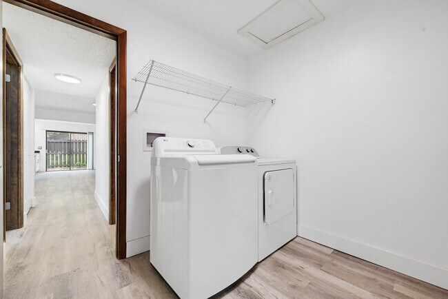 Building Photo - 7 Autumnwood Trail