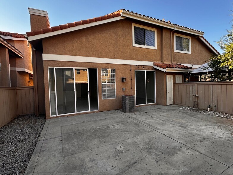 Building Photo - 4862 Martona Dr