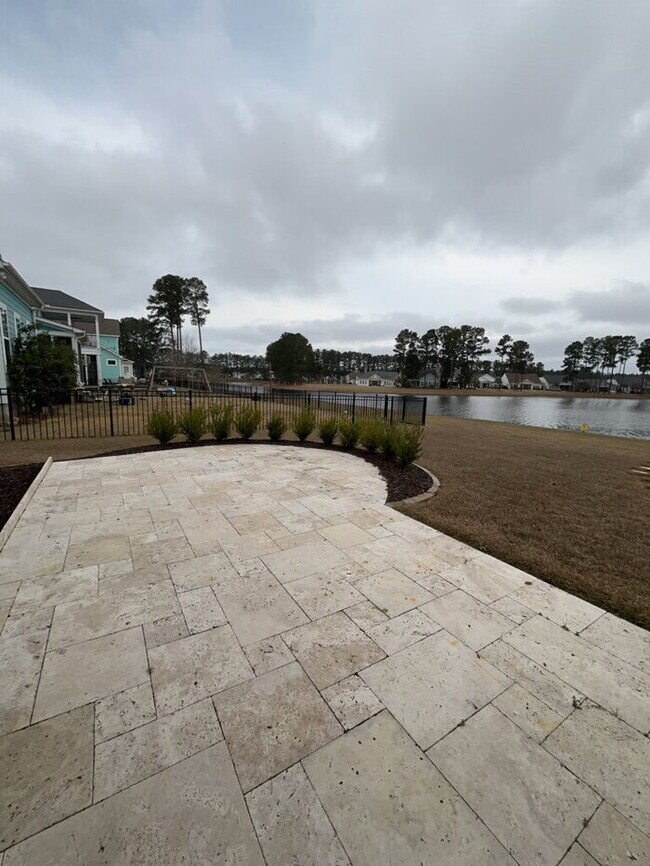 Building Photo - 292 Calm Water Way