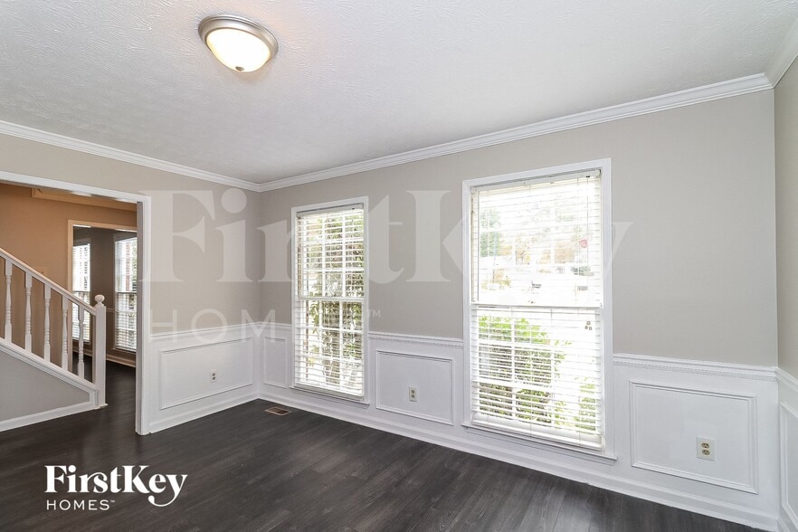 Building Photo - 722 Altman Ct