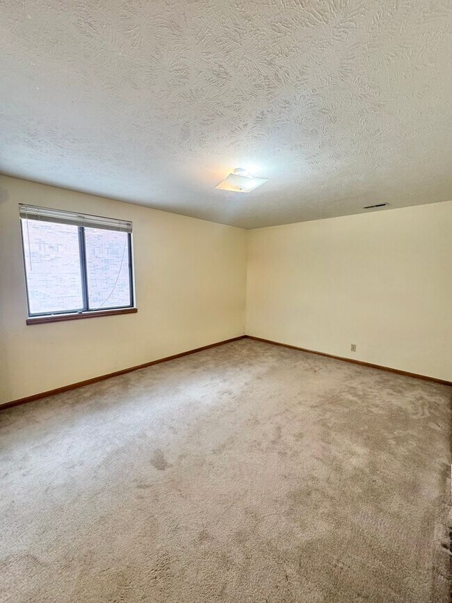 Building Photo - 2675 N 93rd St