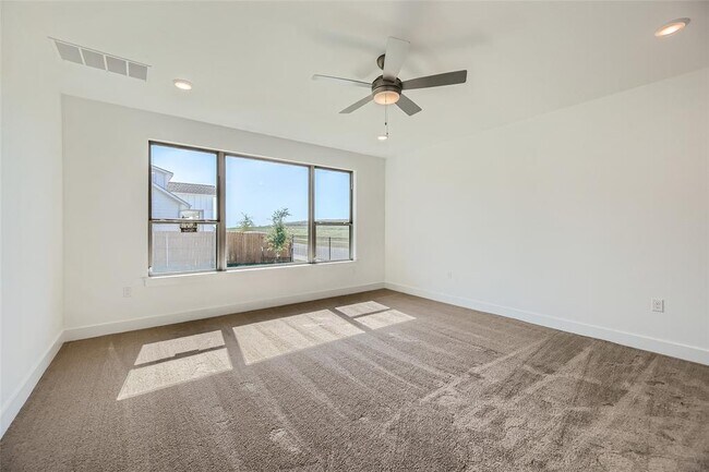 Building Photo - 9213 Spire View