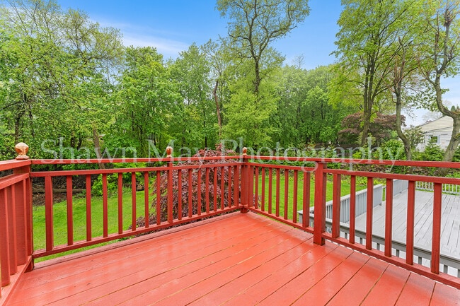 Building Photo - 32 Chatfield Dr