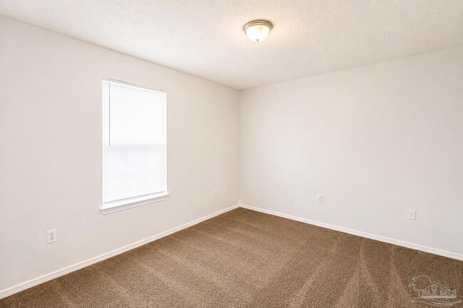 Building Photo - 624 N G St