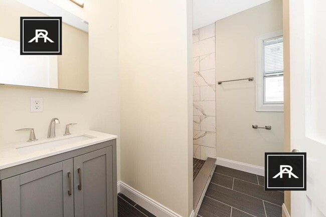 Building Photo - 6 bedroom in Medford MA 02155