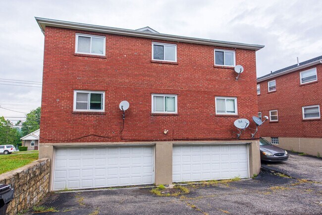 Building Photo - 2739 W North Bend Rd