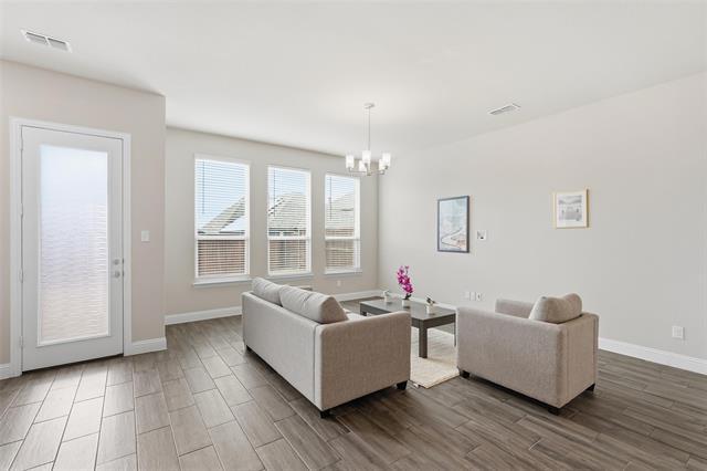 Building Photo - 1124 El Sol Blvd