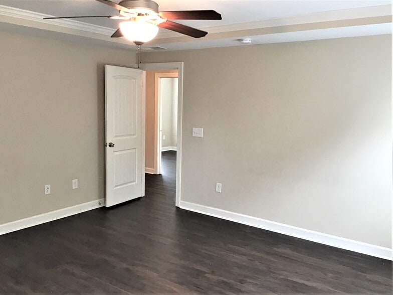 Building Photo - 617 Monterey Pine Dr