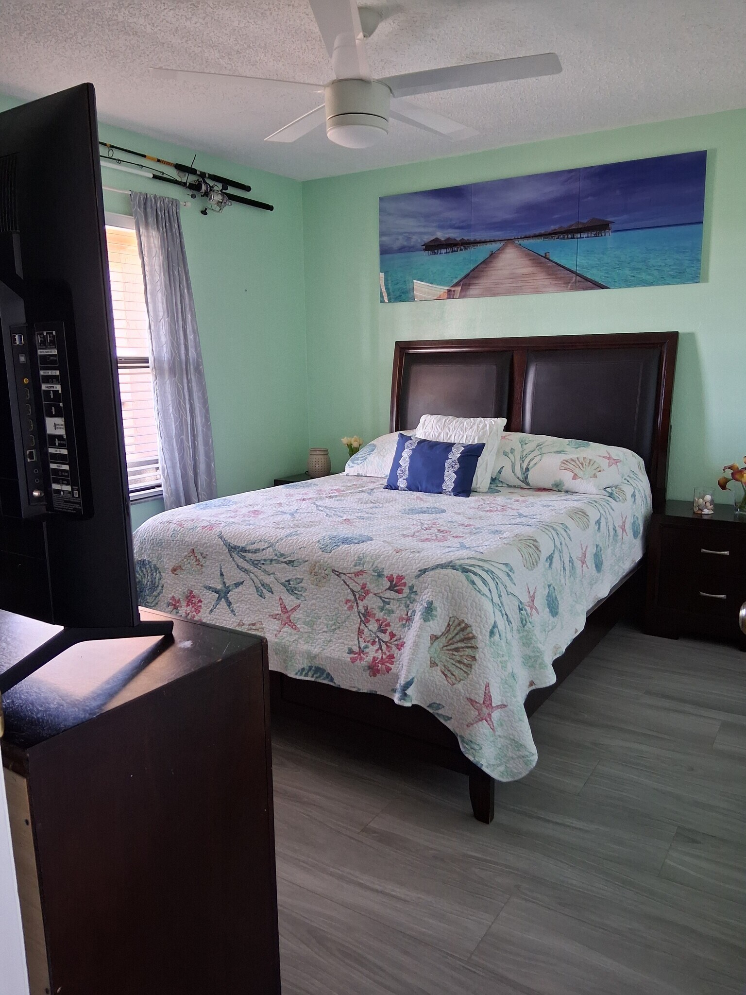 Building Photo - 2390 Ocean Shore Blvd