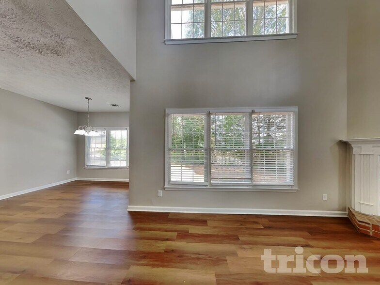 Building Photo - 610 Dana Pointe Ct