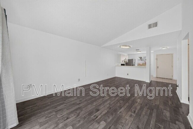 Building Photo - 2512 Woodgate Blvd