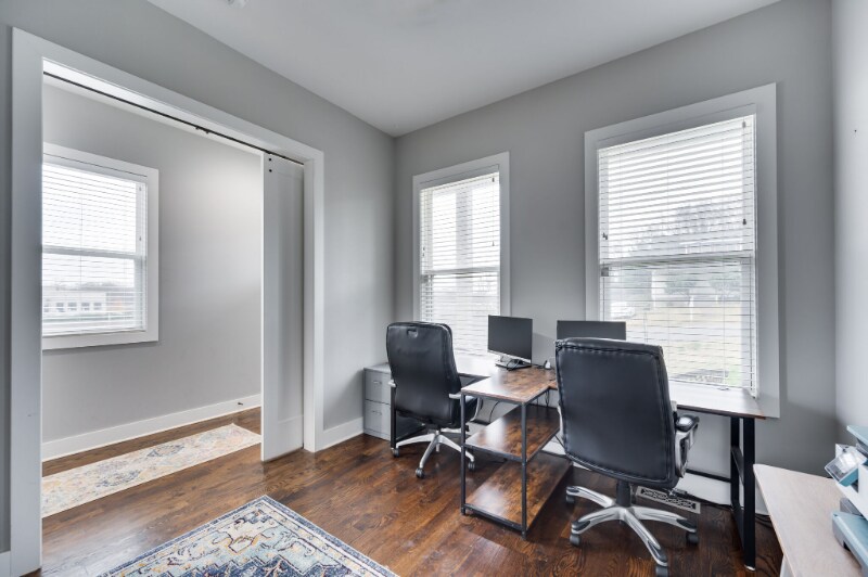 Building Photo - 338 Vivelle Ave