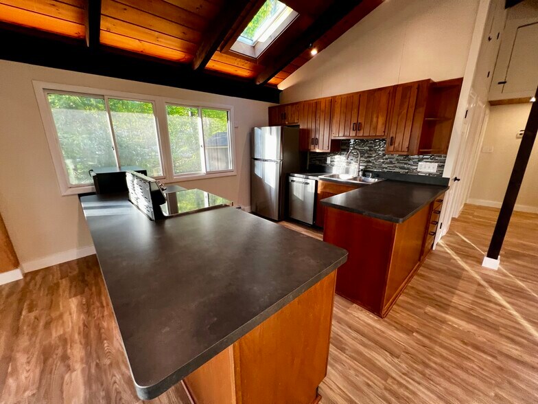 Building Photo - 69 Scenic Dr