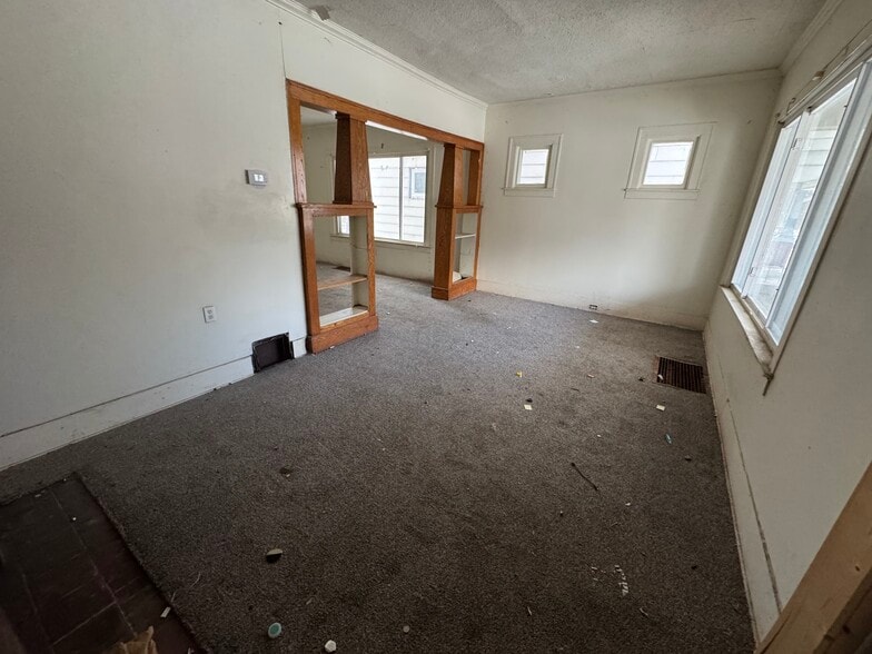 Building Photo - 5236 Lemay St