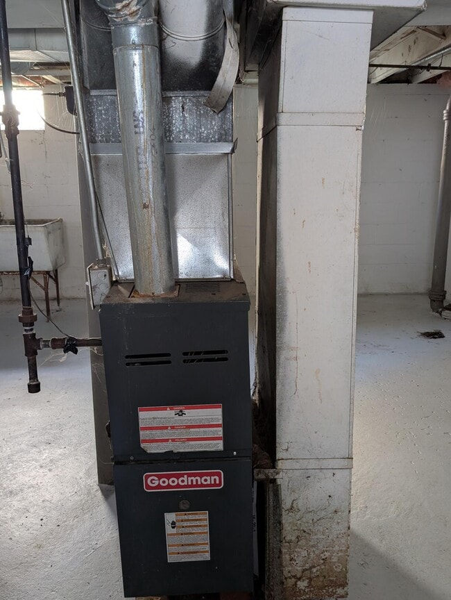 Building Photo - 529 Nebraska Ave