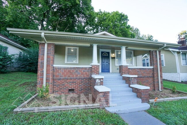 Building Photo - 7125 3rd Ave S