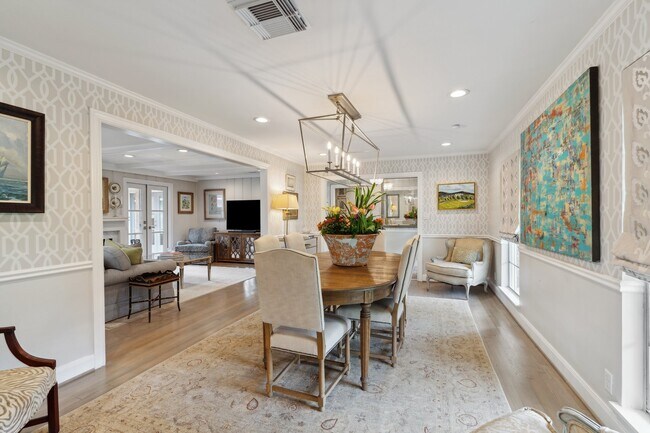 Building Photo - 6158 Burgoyne Rd