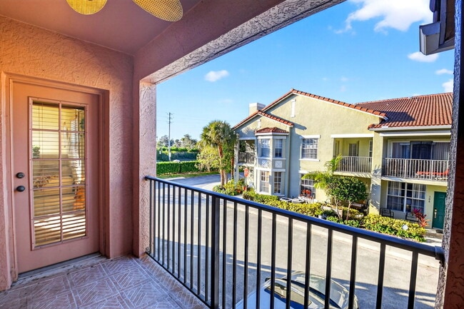 Building Photo - 501 Belmont Pl