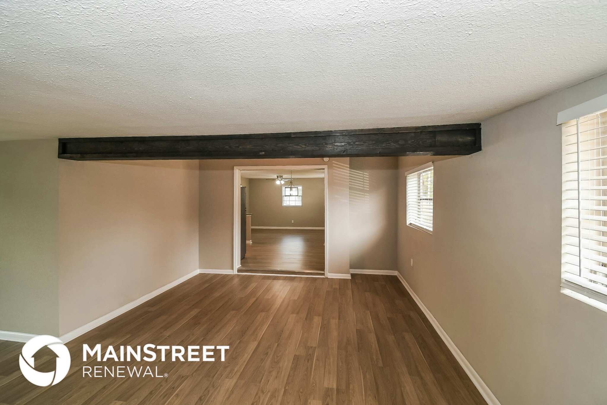 Building Photo - 335 Bonnlyn Dr