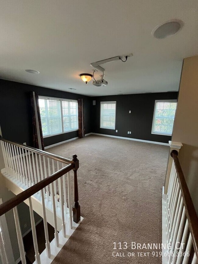 Building Photo - 113 Branning Ct