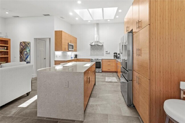 Building Photo - 2377 Harbour Oaks Dr