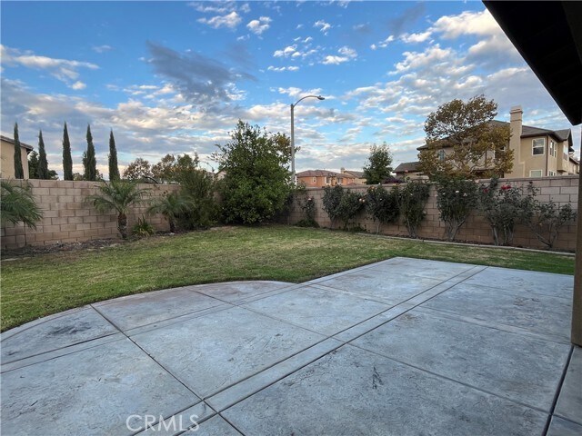 Building Photo - 7792 Shadyside Way