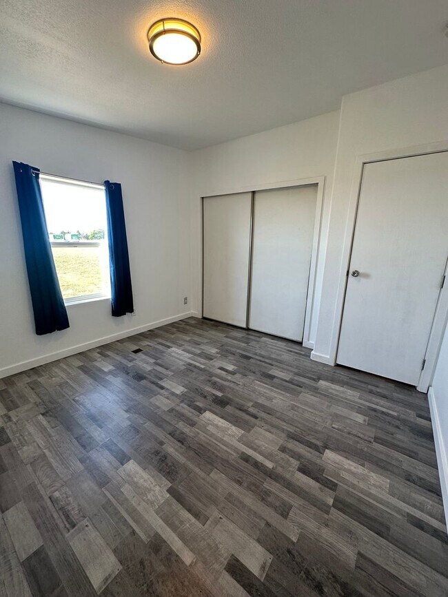 Building Photo - MODERN UPGRADES AND RURAL LIVING IN PEYTON