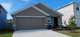 Building Photo - 36171 Sunflower Hill Dr