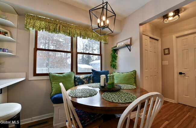 Building Photo - 9 Bell Flower Rd