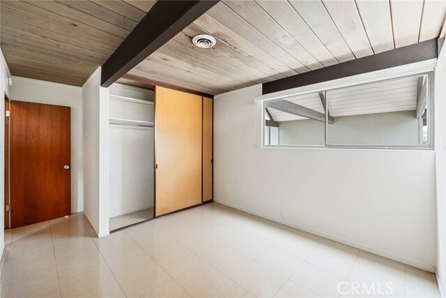Building Photo - 5112 E Valencia Dr