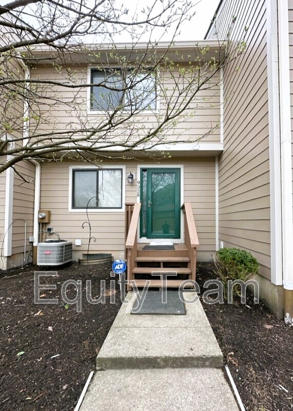 Primary Photo - 9328 Hunters Creek Dr