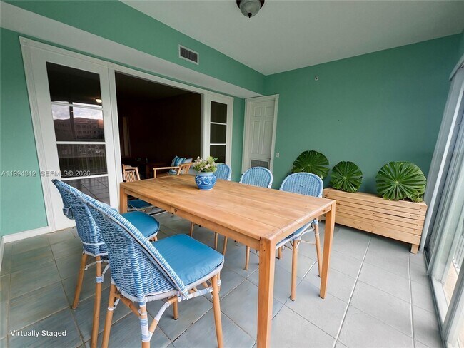 Building Photo - 5 Harbour Isle Dr E