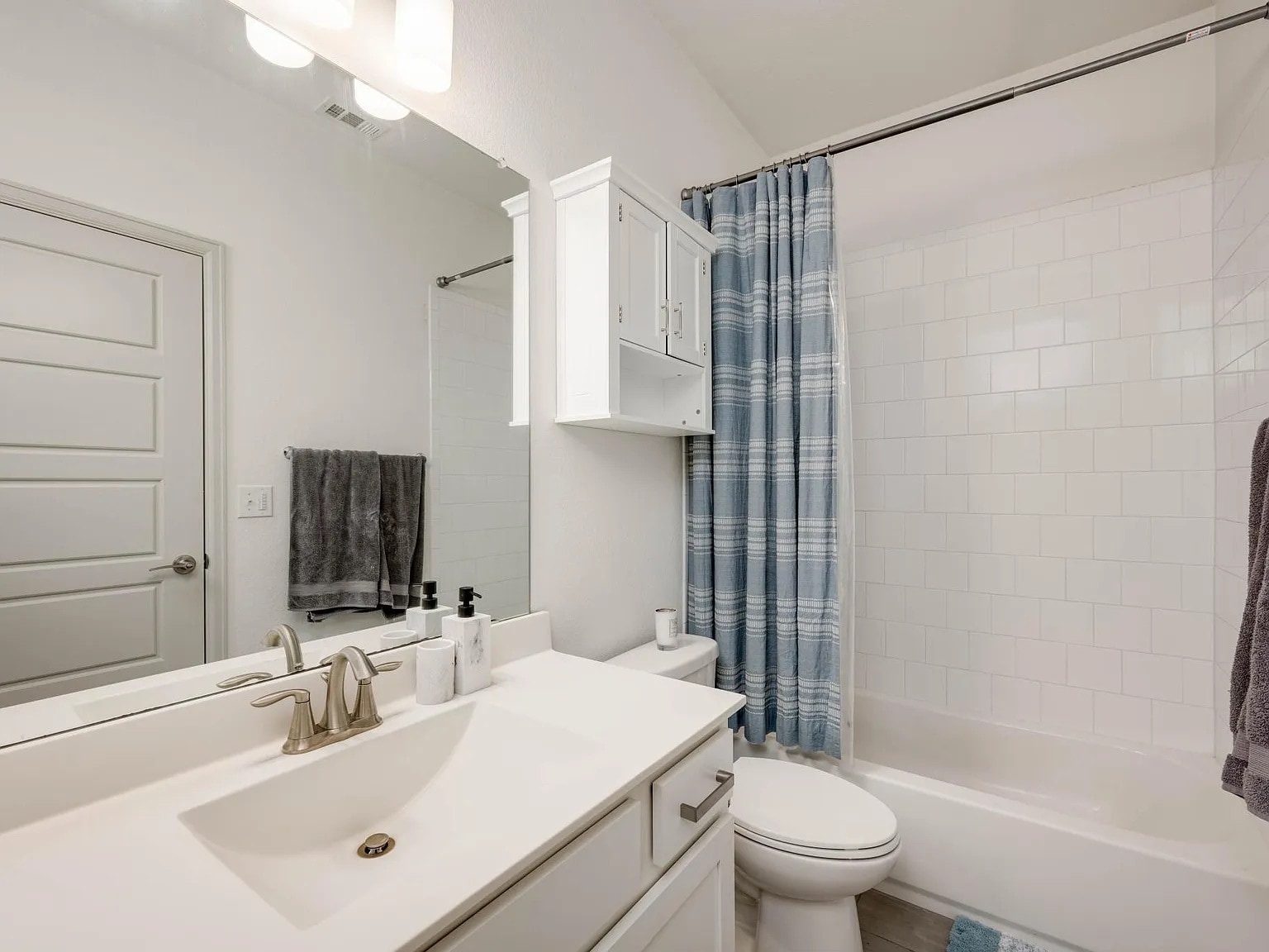 Building Photo - 1406 Waterloo Shore Ln