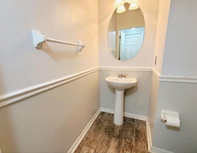 Building Photo - 17532 Hugh Ln