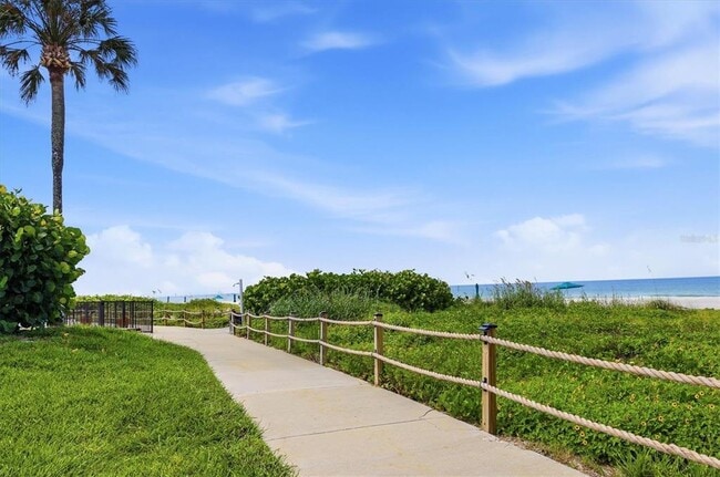 Building Photo - 2089 Gulf of Mexico Dr