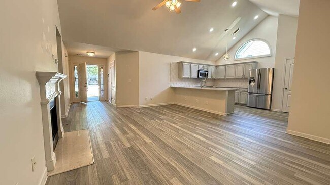 Building Photo - 6423 Grand Hickory Dr